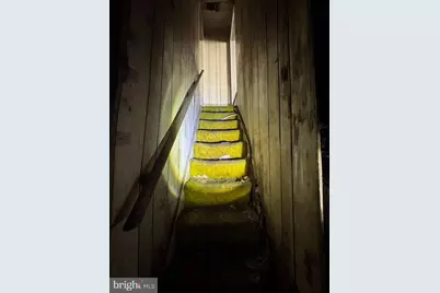 2417 N Waterloo Street, Philadelphia, PA 19133 - Photo 9