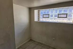 2043 S Aikens St, Philadelphia, PA 19142 - Photo 13