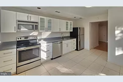 2066 E Fletcher Street, Philadelphia, PA 19125 - Photo 7