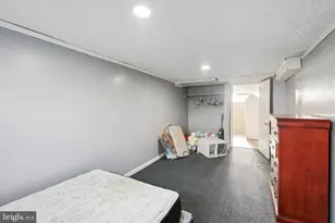 213 E Claremont Rd, Philadelphia, PA 19120 - Photo 23