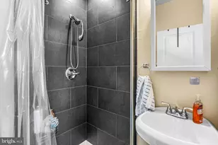 1724 Monument St, Philadelphia, PA 19121 - Photo 17