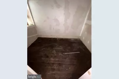 2410 N Garnet Street, Philadelphia, PA 19132 - Photo 9