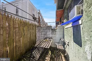 1726 Watkins St, Philadelphia, PA 19145 - Photo 15