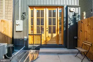 2246 Sears St, Philadelphia, PA 19146 - Photo 7