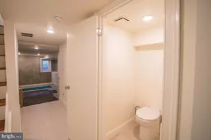 2246 Sears St, Philadelphia, PA 19146 - Photo 21