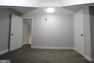 1017 Pine St, Philadelphia, PA 19107 - Photo 17