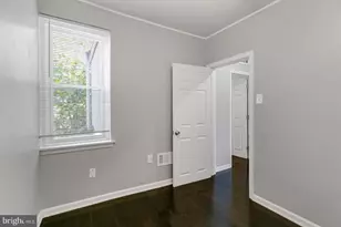 1921 S Norwood St, Philadelphia, PA 19145 - Photo 9