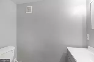 1921 S Norwood St, Philadelphia, PA 19145 - Photo 15