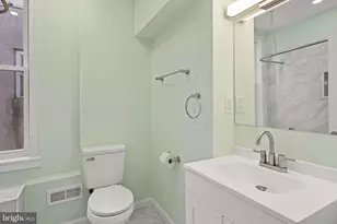 1937 S Lambert St, Philadelphia, PA 19145 - Photo 23