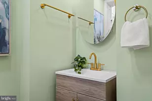 1937 S Lambert St, Philadelphia, PA 19145 - Photo 9