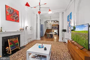 2009 Spruce St, Philadelphia, PA 19103 - Photo 3