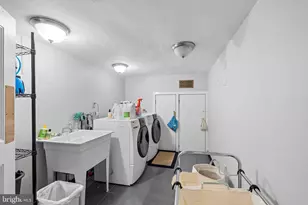 2009 Spruce St, Philadelphia, PA 19103 - Photo 29