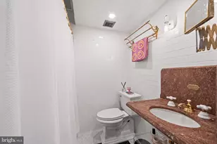 2009 Spruce St, Philadelphia, PA 19103 - Photo 23