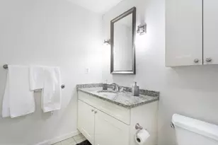 230 N 21st St, Philadelphia, PA 19103 - Photo 9