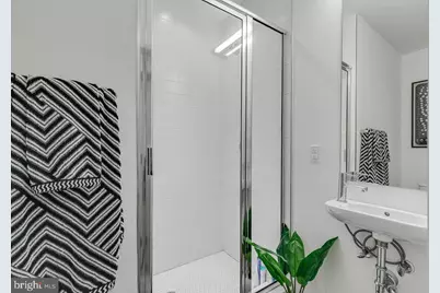 938 N Leithgow Street, Philadelphia, PA 19123 - Photo 13