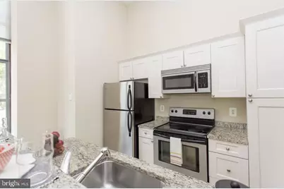 230 N 21st Street #809, Philadelphia, PA 19103 - Photo 3