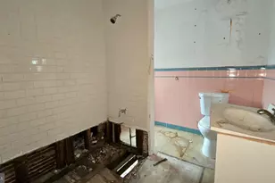 902 S 47th St, Philadelphia, PA 19143 - Photo 49