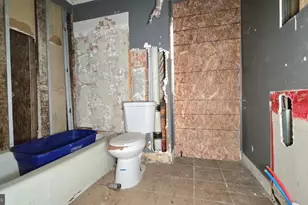 902 S 47th St, Philadelphia, PA 19143 - Photo 13