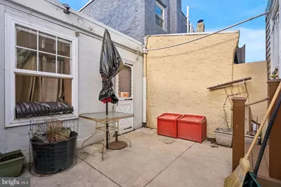 2518 Edgemont Street, Philadelphia, PA 19125 - Photo 15