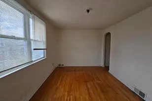 8127 Farnsworth St, Philadelphia, PA 19152 - Photo 13