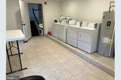 235 Pine Street #3RD FL, Philadelphia, PA 19106 - Photo 15