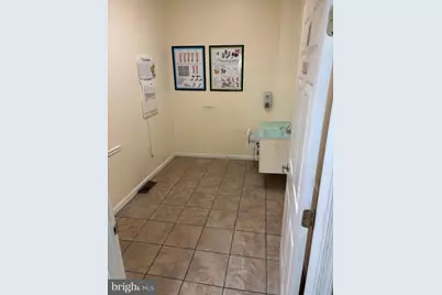 521 W Girard Avenue, Philadelphia, PA 19123 - Photo 3