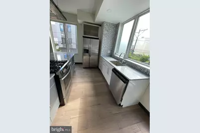 833 N 15th Street #C, Philadelphia, PA 19130 - Photo 11