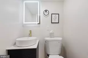 1203 Moore St, Philadelphia, PA 19148 - Photo 25