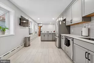 1126 Mt Vernon St, Philadelphia, PA 19123 - Photo 13