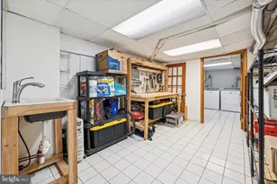 1126 Mt Vernon St, Philadelphia, PA 19123 - Photo 31