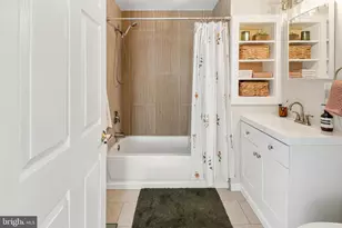 2 Leverington Ave, Philadelphia, PA 19127 - Photo 25