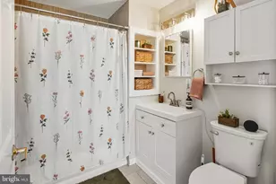 2 Leverington Ave, Philadelphia, PA 19127 - Photo 5