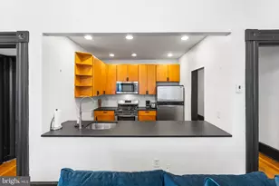 1033 Spruce St, Philadelphia, PA 19107 - Photo 9