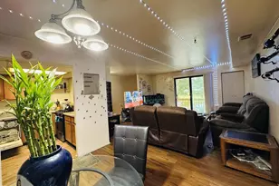 7525 Calvert St, Philadelphia, PA 19152 - Photo 27