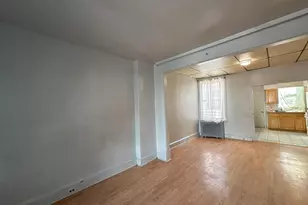 2429 S Lawrence St, Philadelphia, PA 19148 - Photo 17