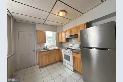 2429 S Lawrence Street, Philadelphia, PA 19148 - Photo 11