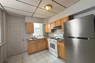 2429 S Lawrence St, Philadelphia, PA 19148 - Photo 11