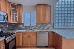 2036 Wallace St, Philadelphia, PA 19130 - Photo 11