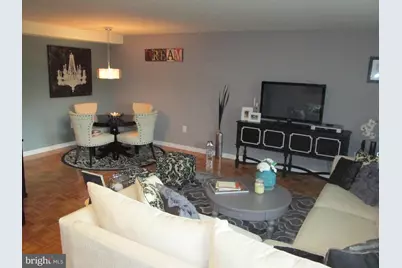 604 S Washington Square #714, Philadelphia, PA 19106 - Photo 1