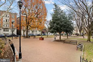 2131 Delancey Pl, Philadelphia, PA 19103 - Photo 37