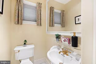 2131 Delancey Pl, Philadelphia, PA 19103 - Photo 17