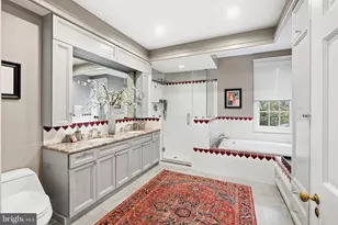 2131 Delancey Pl, Philadelphia, PA 19103 - Photo 25