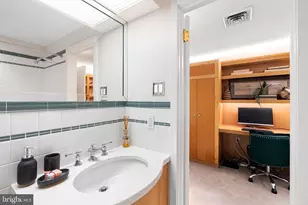 2131 Delancey Pl, Philadelphia, PA 19103 - Photo 21