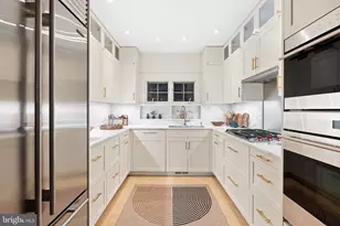 2131 Delancey Pl, Philadelphia, PA 19103 - Photo 15