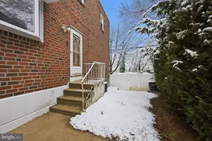 8930 Sylvia Ln, Philadelphia, PA 19115 - Photo 5