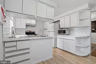 8930 Sylvia Ln, Philadelphia, PA 19115 - Photo 15