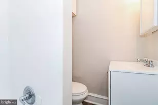 2516 Bonaffon St, Philadelphia, PA 19142 - Photo 9