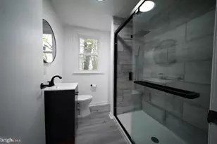 614 E Annsbury St, Philadelphia, PA 19120 - Photo 19