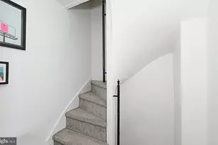 212 Carpenter St, Philadelphia, PA 19147 - Photo 13