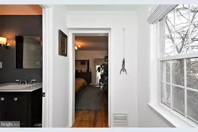 212 Carpenter Street #C, Philadelphia, PA 19147 - Photo 17